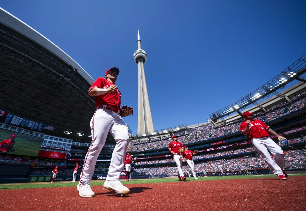 Red-Hot Astros Look to Win Again in Toronto